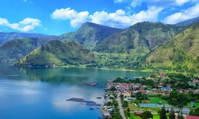 Lake Toba, Explore the Natural Beauty with the Richness of Batak Culture in North Sumatra